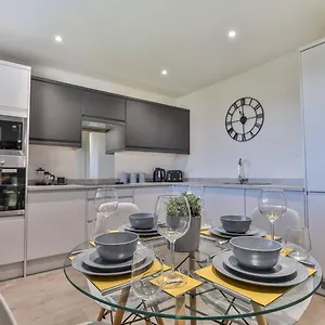 Holiday home Modern, Cosy Whole House Wifi Close To Attractions, Sheffield